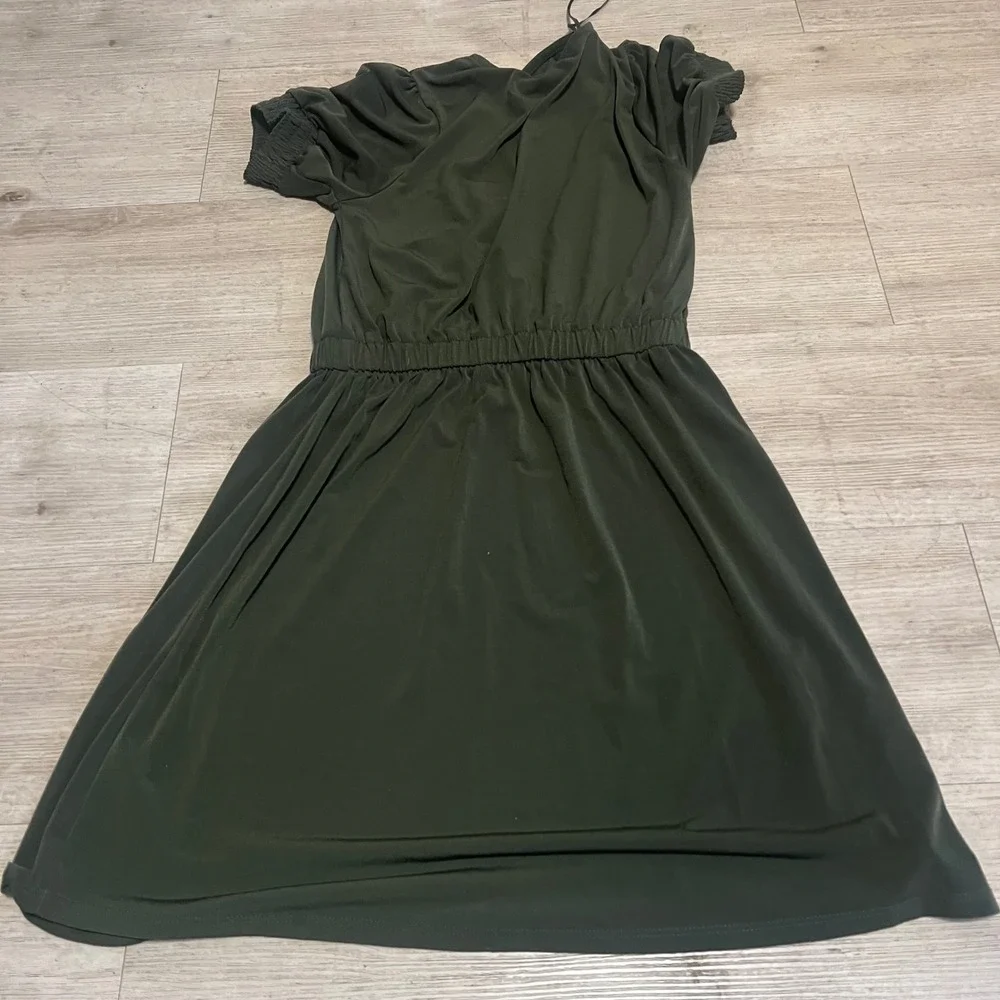 Michael Kors‎ Olive Green Surplice Dress Elastic Waist Short Sleeve XS Womens